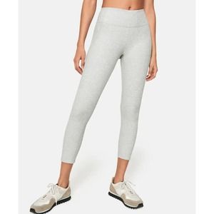 Outdoor Voices Warm-Up 3/4 Leggings Color Dove (Grey) Size‎ Medium